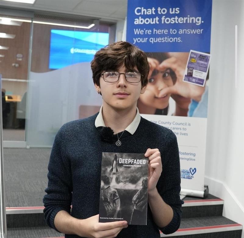 SGS College celebrates Stroud School of Art student author following debut book launch